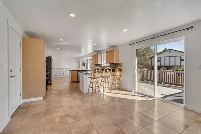 918 E Lazon Dr S, Sandy, UT 84094 - Photo 8