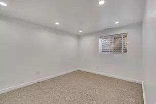 918 E Lazon Dr S, Sandy, UT 84094 - Photo 30