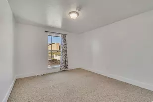 918 E Lazon Dr S, Sandy, UT 84094 - Photo 18