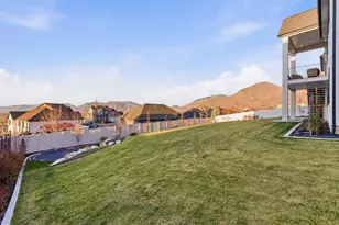 194 W Meadow Lark Ln, Elk Ridge, UT 84651 - Photo 44