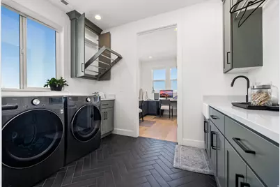 194 W Meadow Lark Ln, Elk Ridge, UT 84651 - Photo 26