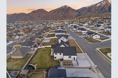 194 W Meadow Lark Ln, Elk Ridge, UT 84651 - Photo 48