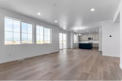 2286 N Hooded Crane Dr, Clinton, UT 84015 - Photo 10