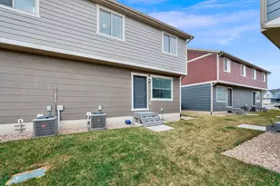 228 E Hummingbird Ct, Saratoga Springs, UT 84045 - Photo 6