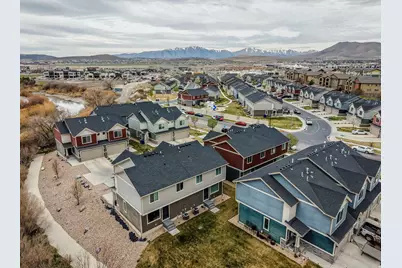 228 E Hummingbird Ct, Saratoga Springs, UT 84045 - Photo 24