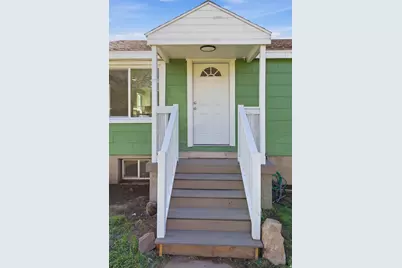 531 N Garden St E, Tooele, UT 84074 - Photo 2