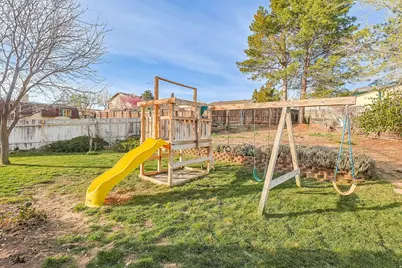 1105 E Webster Dr S, Sandy, UT 84094 - Photo 36