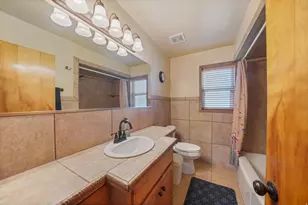 5572 S Avalon Dr, Murray, UT 84107 - Photo 10