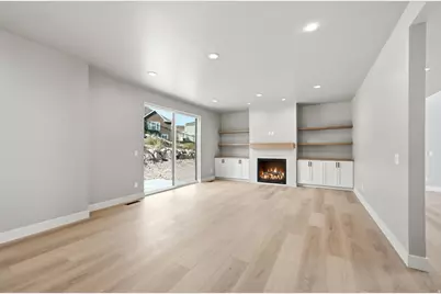 6613 W Wyatt Run Dr, Herriman, UT 84096 - Photo 10