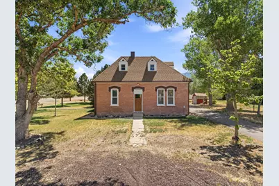 204 E 100 N, Meadow, UT 84644 - Photo 2