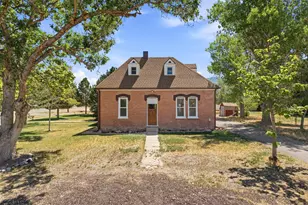204 E 100 N, Meadow, UT 84644 - Photo 2