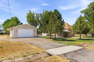 204 E 100 N, Meadow, UT 84644 - Photo 4