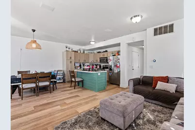 273 E Sunshine Dr, Saratoga Springs, UT 84045 - Photo 6