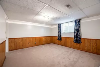 8626 S Scottish Dr, Sandy, UT 84093 - Photo 30