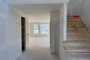 461 W Summerhill Ln W, Centerville, UT 84014 - Photo 4