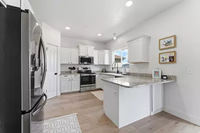 15139 S Auburn Ridge Ln, Draper, UT 84020 - Photo 4