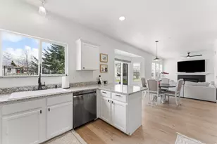 15139 S Auburn Ridge Ln, Draper, UT 84020 - Photo 6