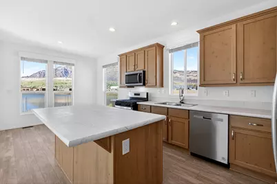 1700 W 2700 N #43, Pleasant View, UT 84404 - Photo 10