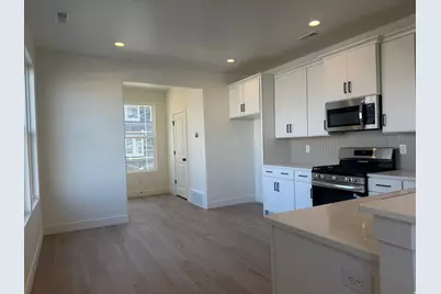 10997 S Freestone Rd W #110, South Jordan, UT 84009 - Photo 6