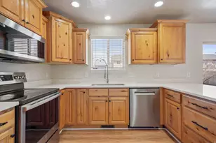 2039 E Ficus Way, Eagle Mountain, UT 84005 - Photo 10