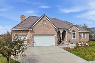 27 Canterbury Ln, Logan, UT 84321 - Photo 2