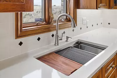 27 Canterbury Ln, Logan, UT 84321 - Photo 10