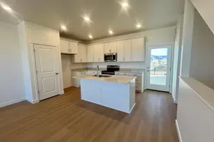6637 W South Jordan Parkway, South Jordan, UT 84009 - Photo 8