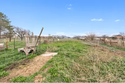 1198 N 3000 W, Clinton, UT 84015 - Photo 26