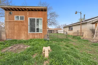 1198 N 3000 W, Clinton, UT 84015 - Photo 22