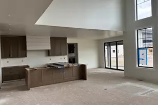 756 W Sara Dr, Saratoga Springs, UT 84045 - Photo 2