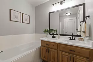 9032 N Barton Creek Dr, Eagle Mountain, UT 84005 - Photo 26