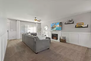 9032 N Barton Creek Dr, Eagle Mountain, UT 84005 - Photo 8