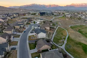 9032 N Barton Creek Dr, Eagle Mountain, UT 84005 - Photo 46