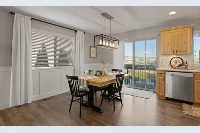 9032 N Barton Creek Rd, Eagle Mountain, UT 84005 - Photo 12