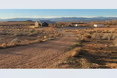 9755 E 4000 N, Lapoint, UT 84039 - Photo 56