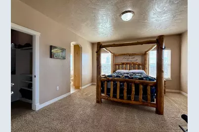 9755 E 4000 N, Lapoint, UT 84039 - Photo 20