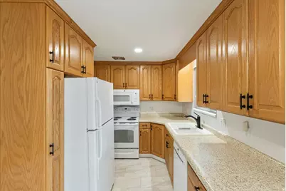 8248 S Romaine Dr, Sandy, UT 84070 - Photo 16