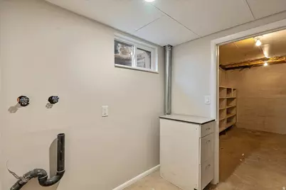 8248 S Romaine Dr, Sandy, UT 84070 - Photo 30