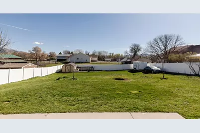 328 E 200 S, Hyrum, UT 84319 - Photo 24