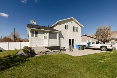 328 E 200 S, Hyrum, UT 84319 - Photo 22