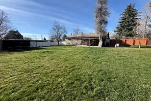 176 W Center St, Smithfield, UT 84335 - Photo 34