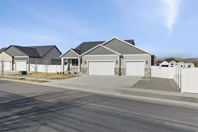 3938 N Wood Rd, Eagle Mountain, UT 84005 - Photo 4