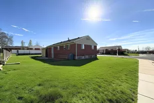 4546 S 300 E, Washington Terrace, UT 84405 - Photo 18