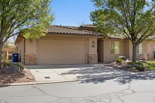 145 S Crystal Lakes Dr, Saint George, UT 84770 - Photo 2