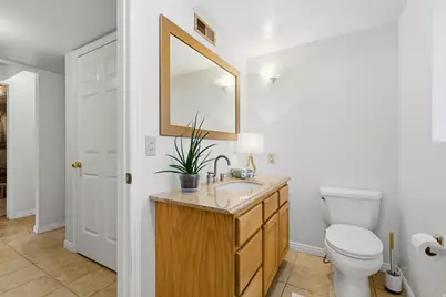 1206 E Moss Cir, Midvale, UT 84047 - Photo 20