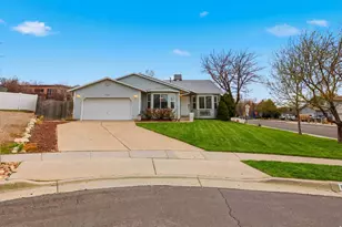 1206 E Moss Circle, Midvale, UT 84047 - Photo 2