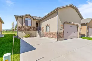 2029 S Cottage Ln, Garden City, UT 84028 - Photo 1