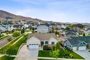3203 S Tytus Ln, Saratoga Springs, UT 84045 - Photo 2