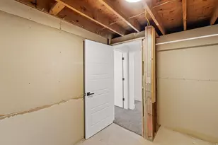 3691 W 7865 S, West Jordan, UT 84088 - Photo 28