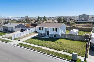 8191 W Danbury Dr, Magna, UT 84044 - Photo 4